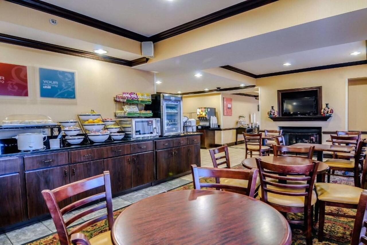 Comfort Inn & Suites Hillsville I-77 Zewnętrze zdjęcie